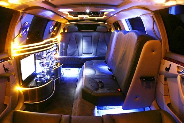 Hens Night Hummer Hire Book A 15 Passenger Hummer For Your